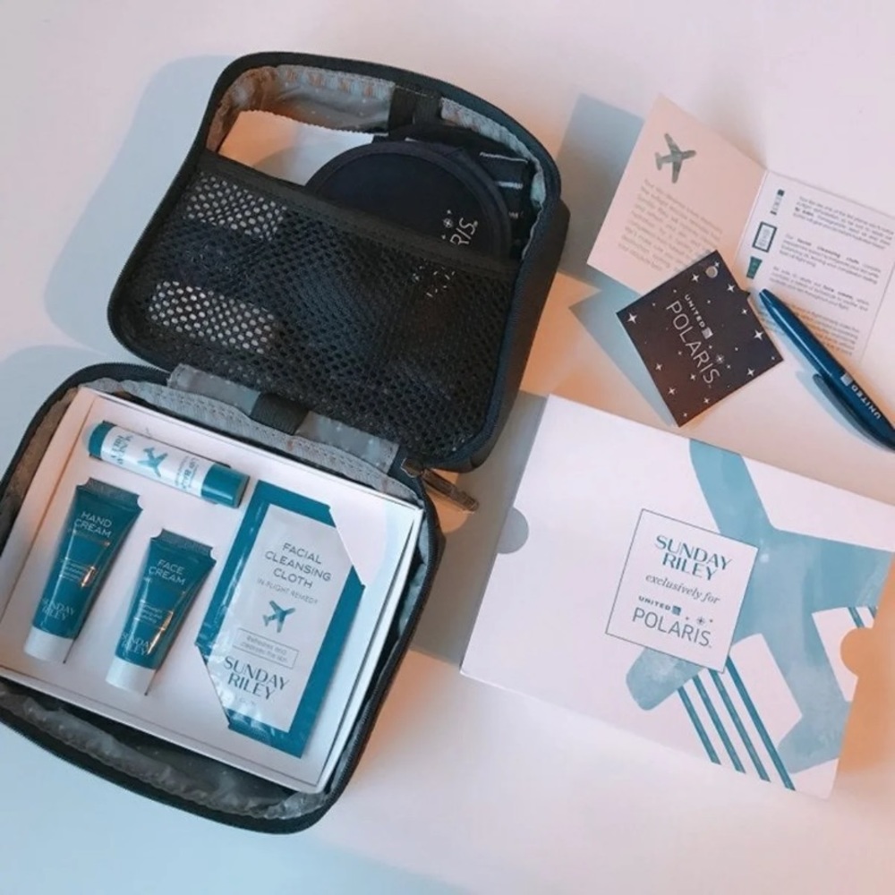 Sunday Riley x United Travel Kit - Picture 2 of 6